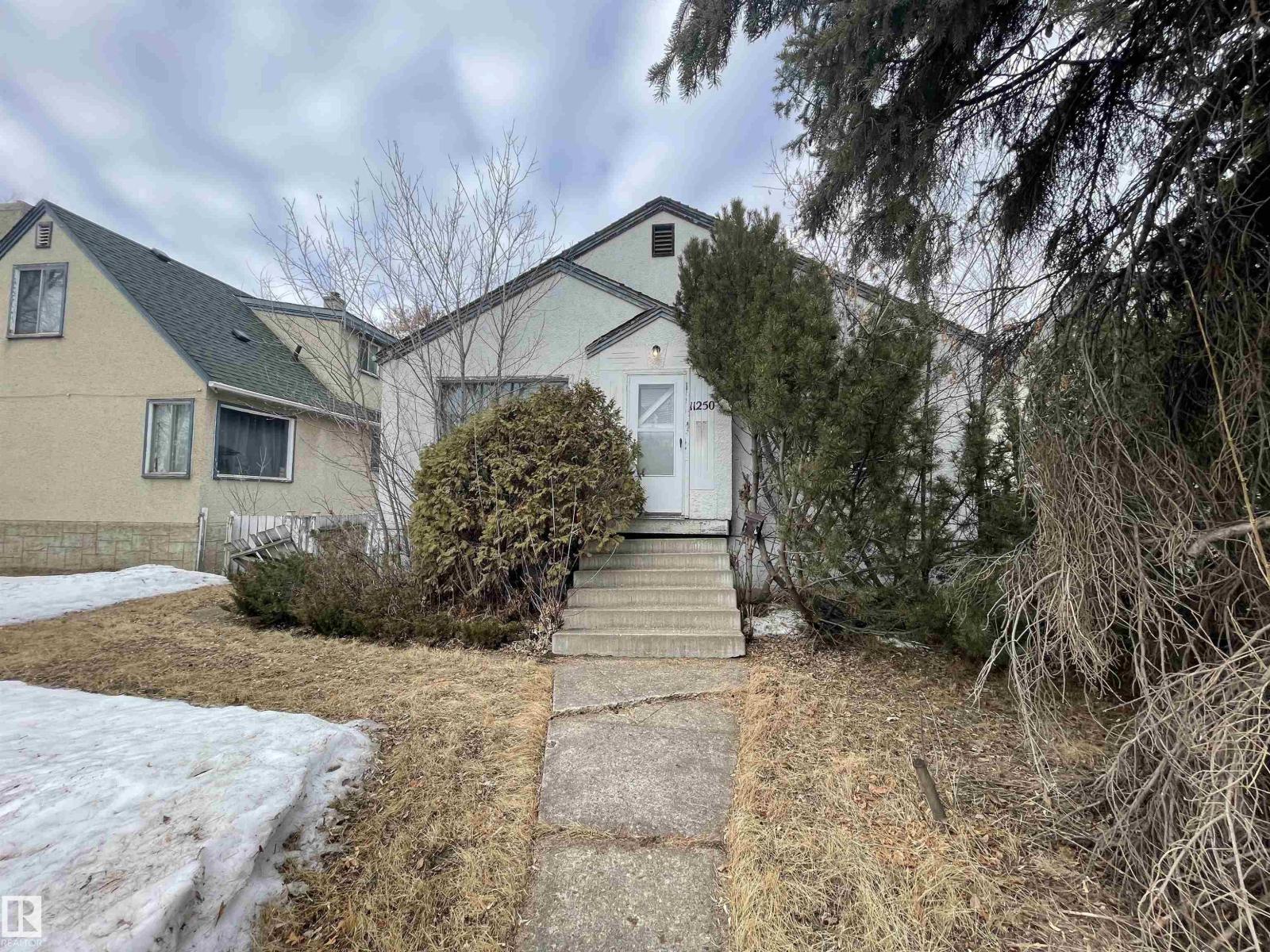 11250 72 AV NW, Edmonton