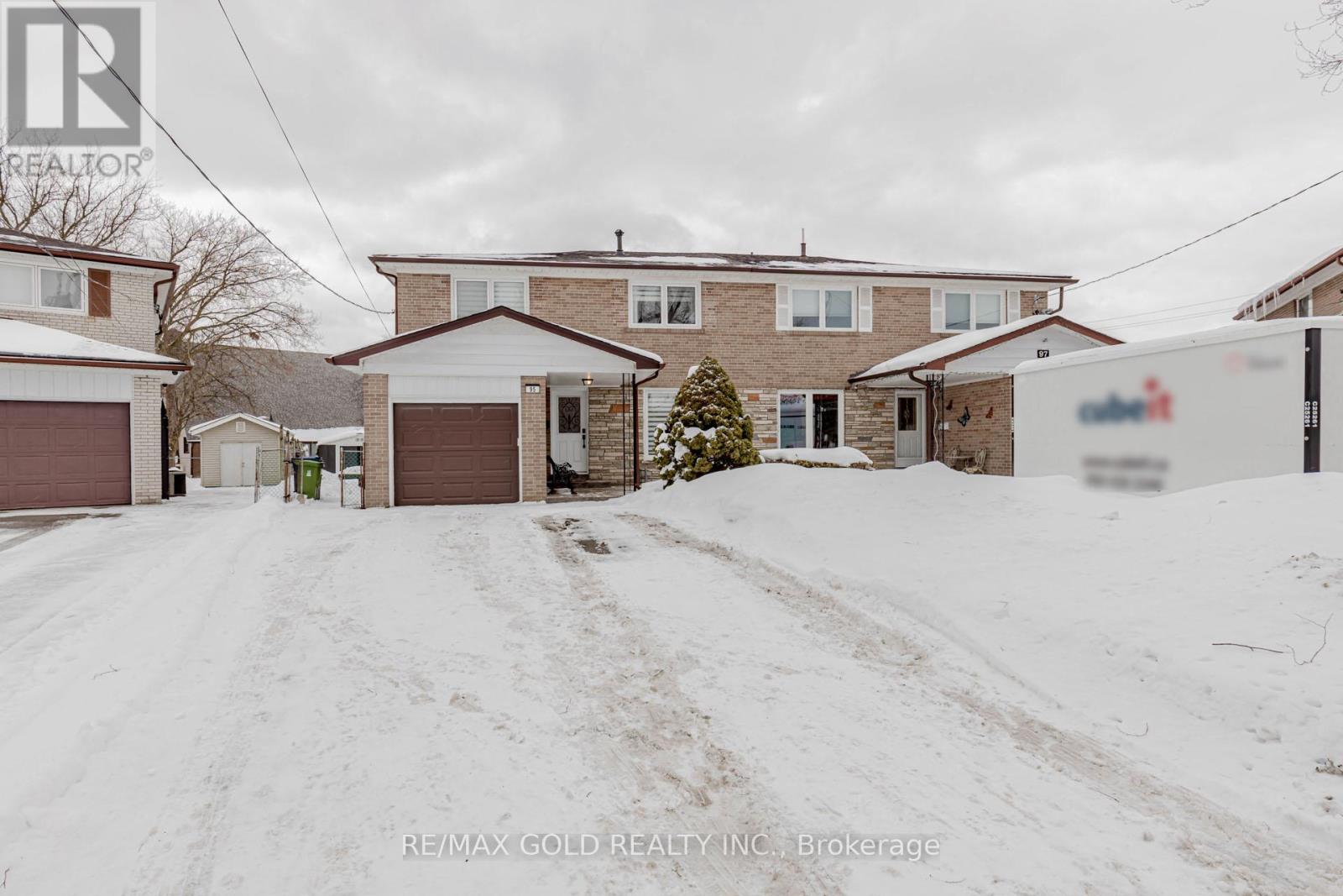 95 Fontainbleau Drive