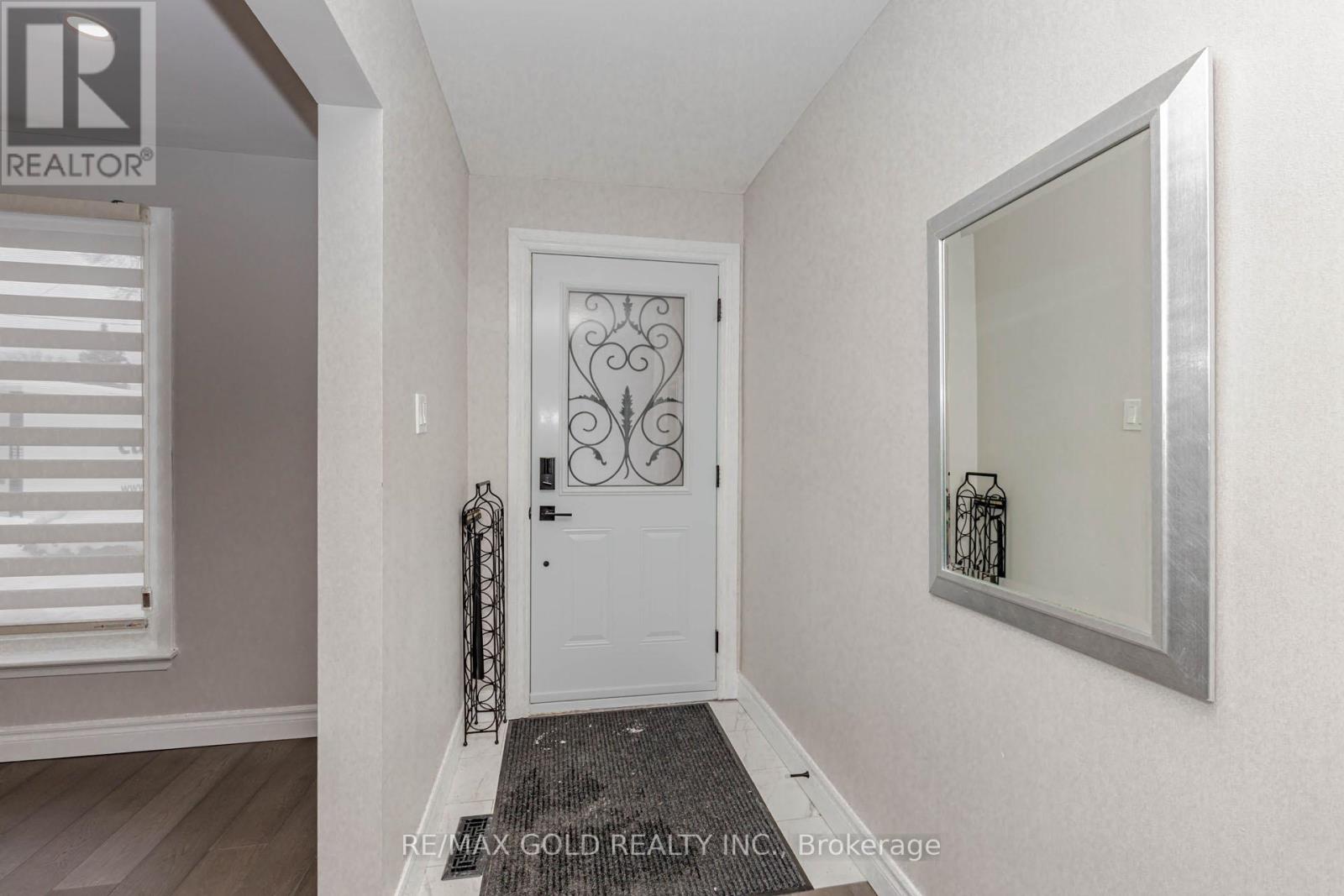 95 FONTAINBLEAU DRIVE - Photo 3 of 50, Toronto (Newtonbrook West), Ontario