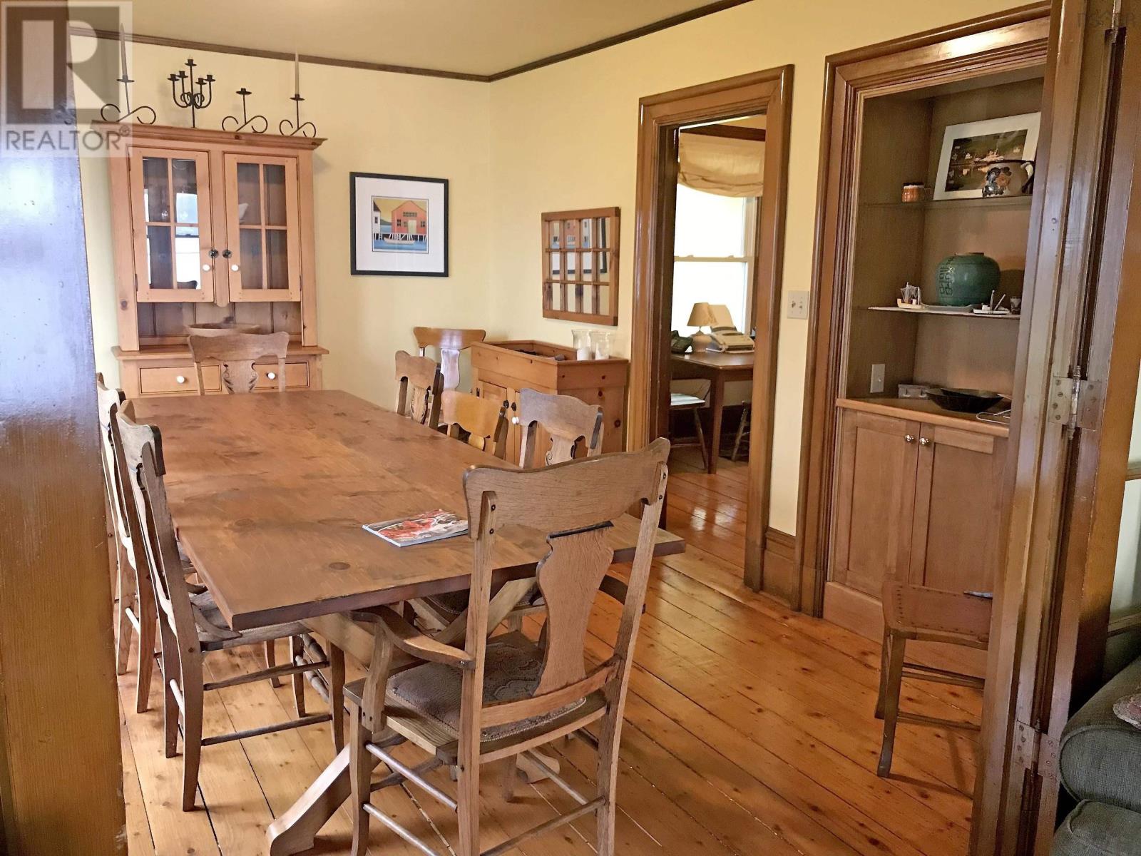 Property 16 of 36 of 9114 3 Highway, 997 Main St Mahone Bay