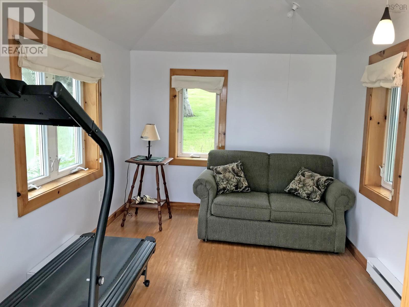 Property 26 of 36 of 9114 3 Highway, 997 Main St Mahone Bay