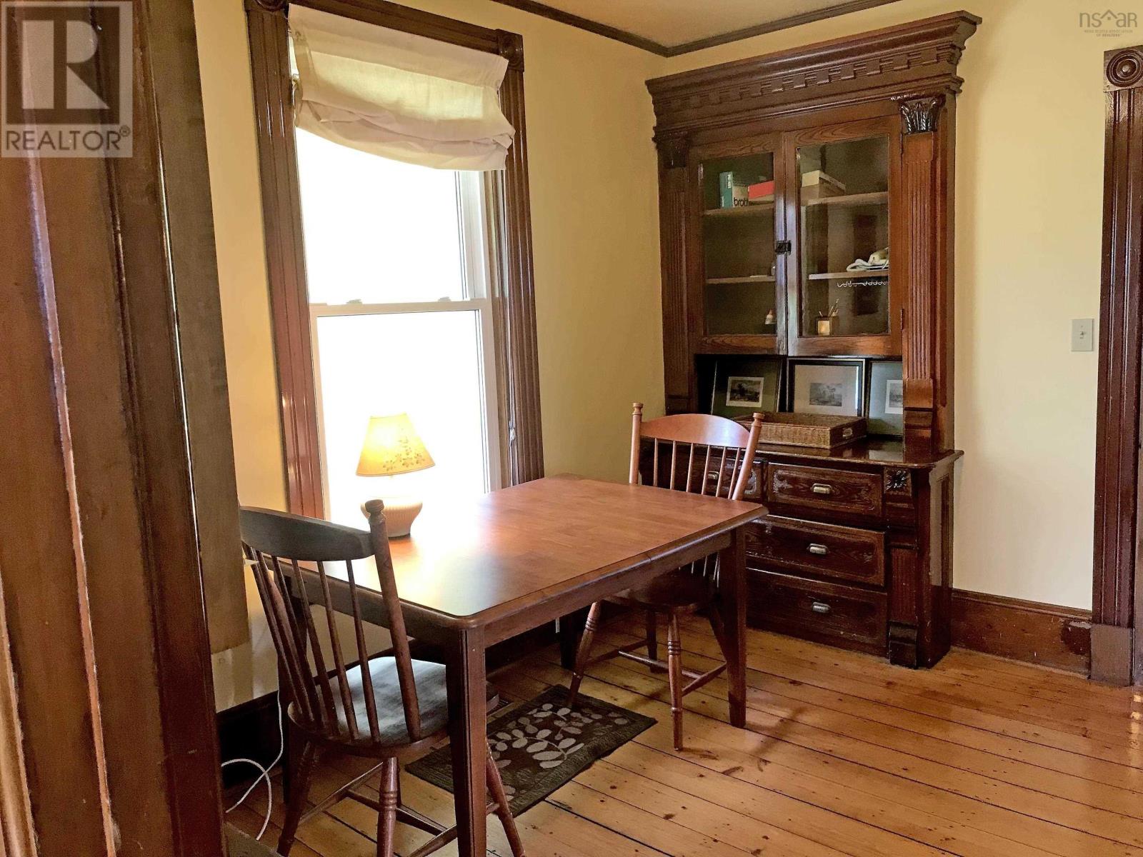 Property 18 of 36 of 9114 3 Highway, 997 Main St Mahone Bay