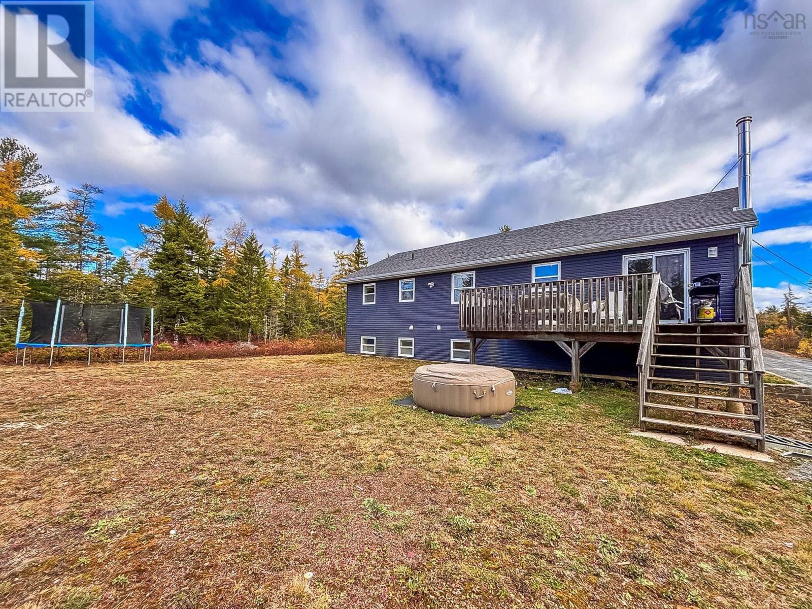 Property 27 of 34 of 2120 Highway 332