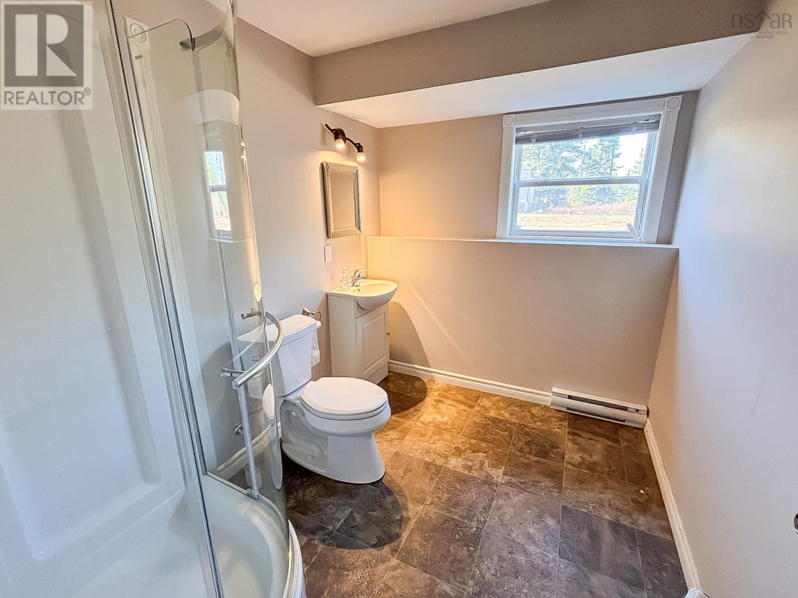 Property 23 of 34 of 2120 Highway 332