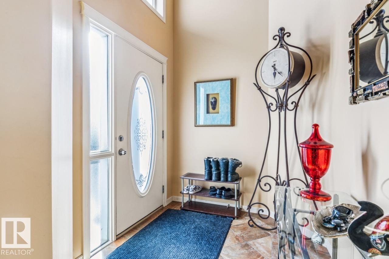 #38 3003 34 AV NW, Edmonton