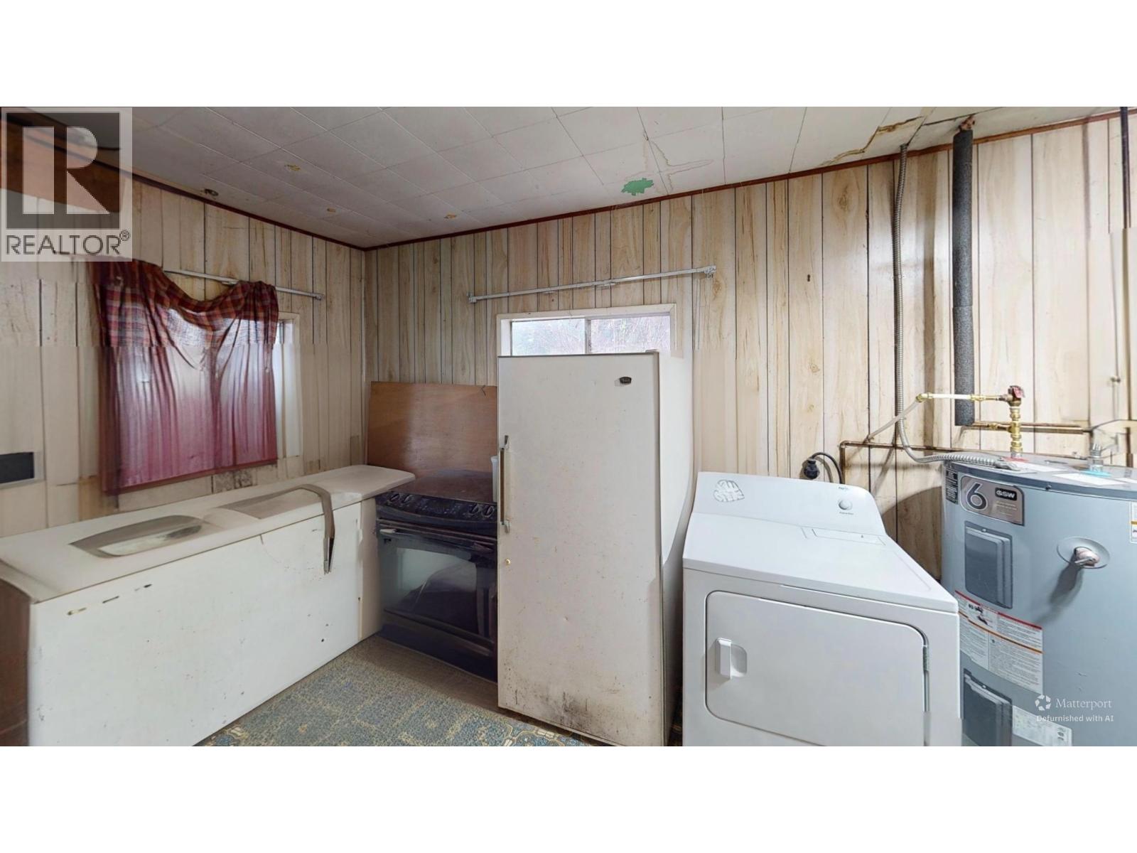 2405 MILLINER ROAD, Roberts Creek