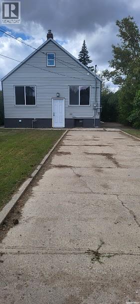 511 Main STREET - Photo 2 of 12, Oxbow, Saskatchewan