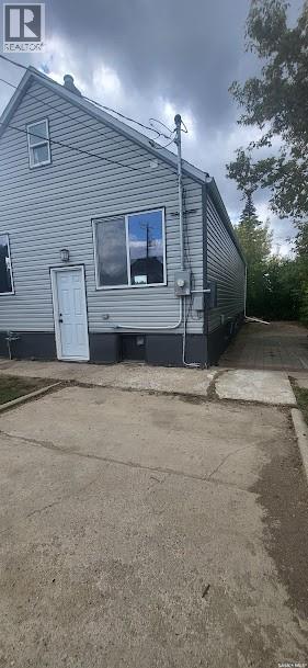 511 Main STREET - Photo 3 of 12, Oxbow, Saskatchewan