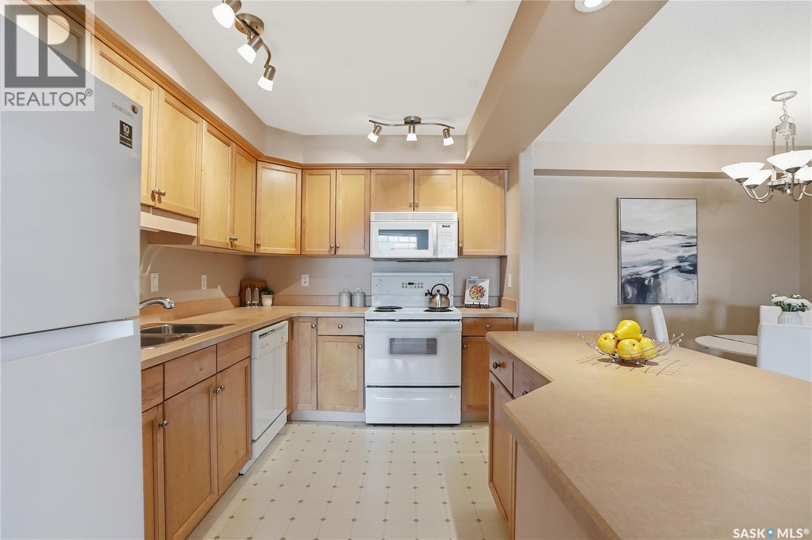 #102 2213 Adelaide STREET E - 13