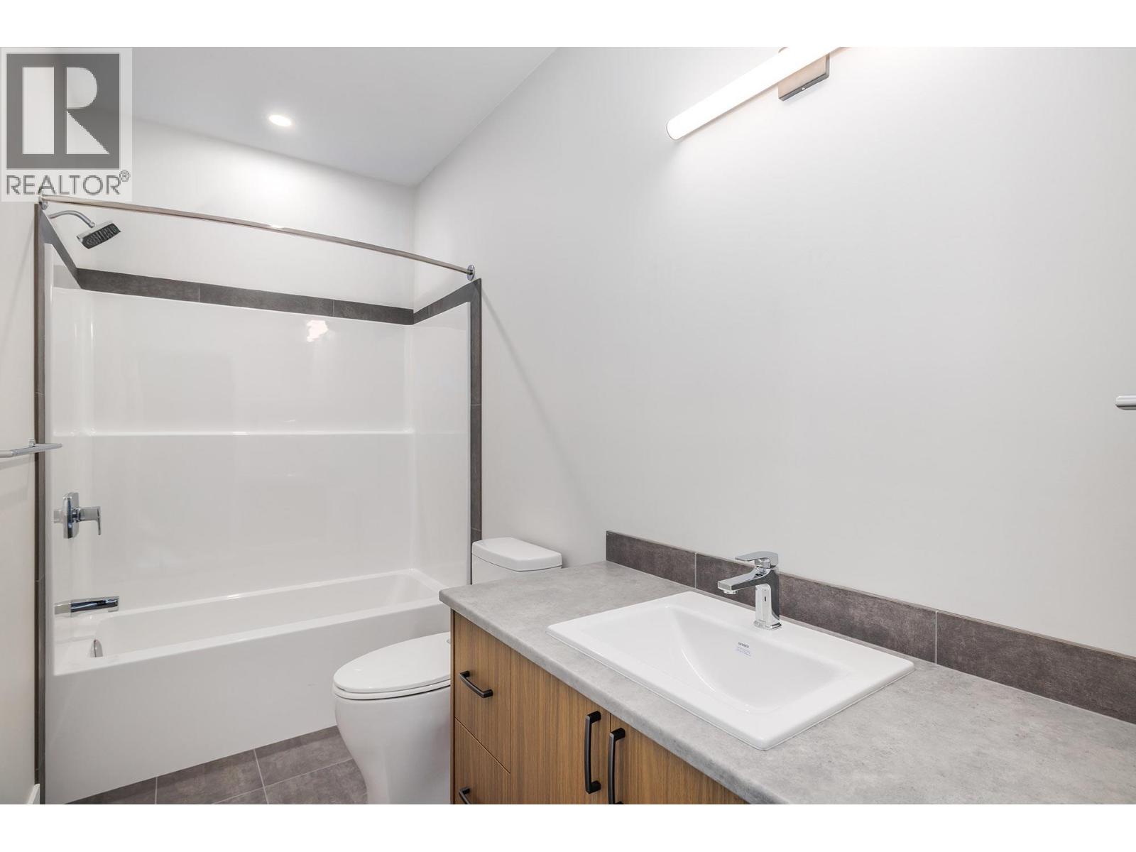 3425 Hilltown Drive Unit# 2, Kelowna