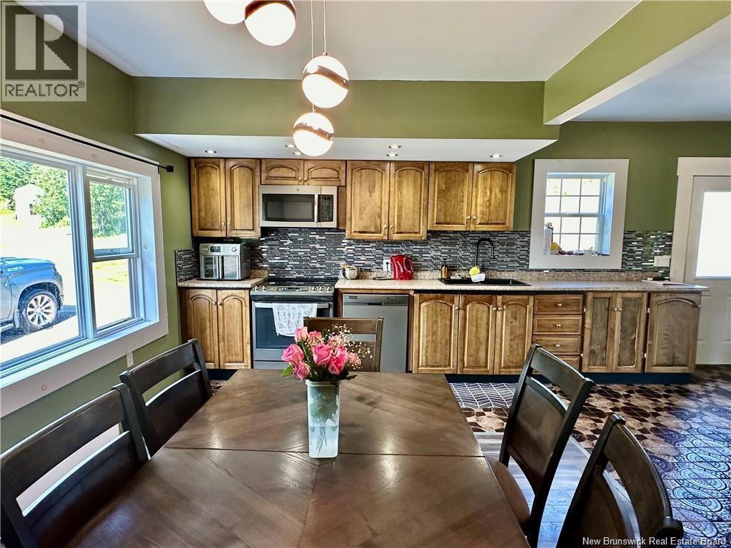 635 Main Street - 10