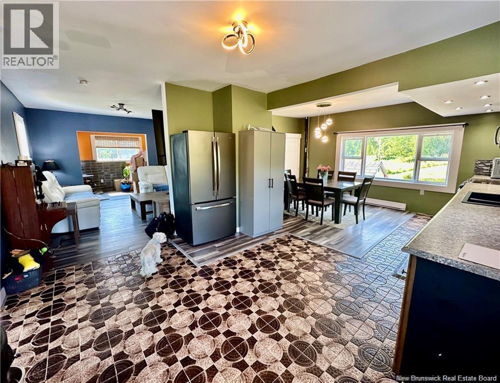 635 Main Street - 14