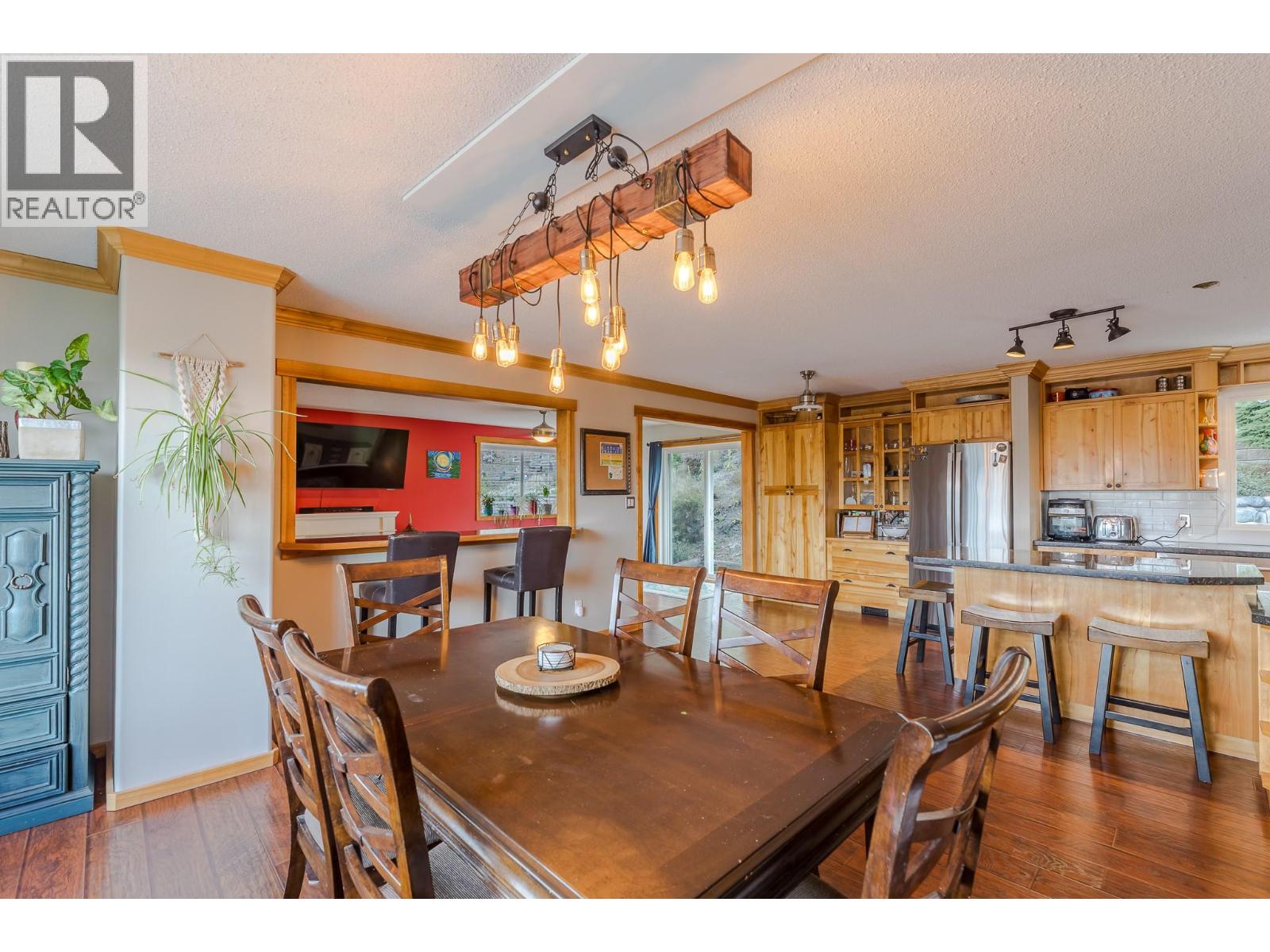  12620 Reynolds Avenue, Summerland