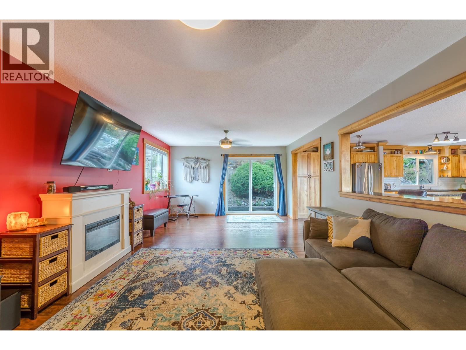  12620 Reynolds Avenue, Summerland