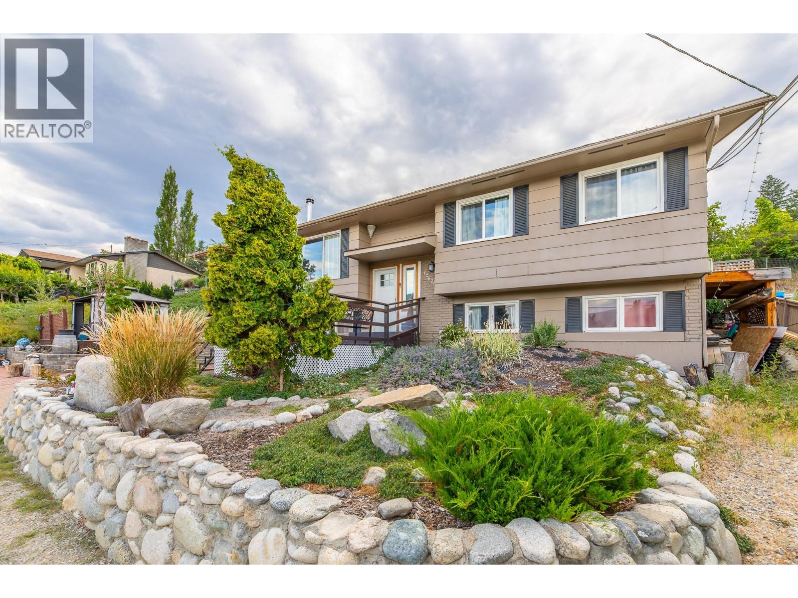 12620 Reynolds Avenue, Summerland