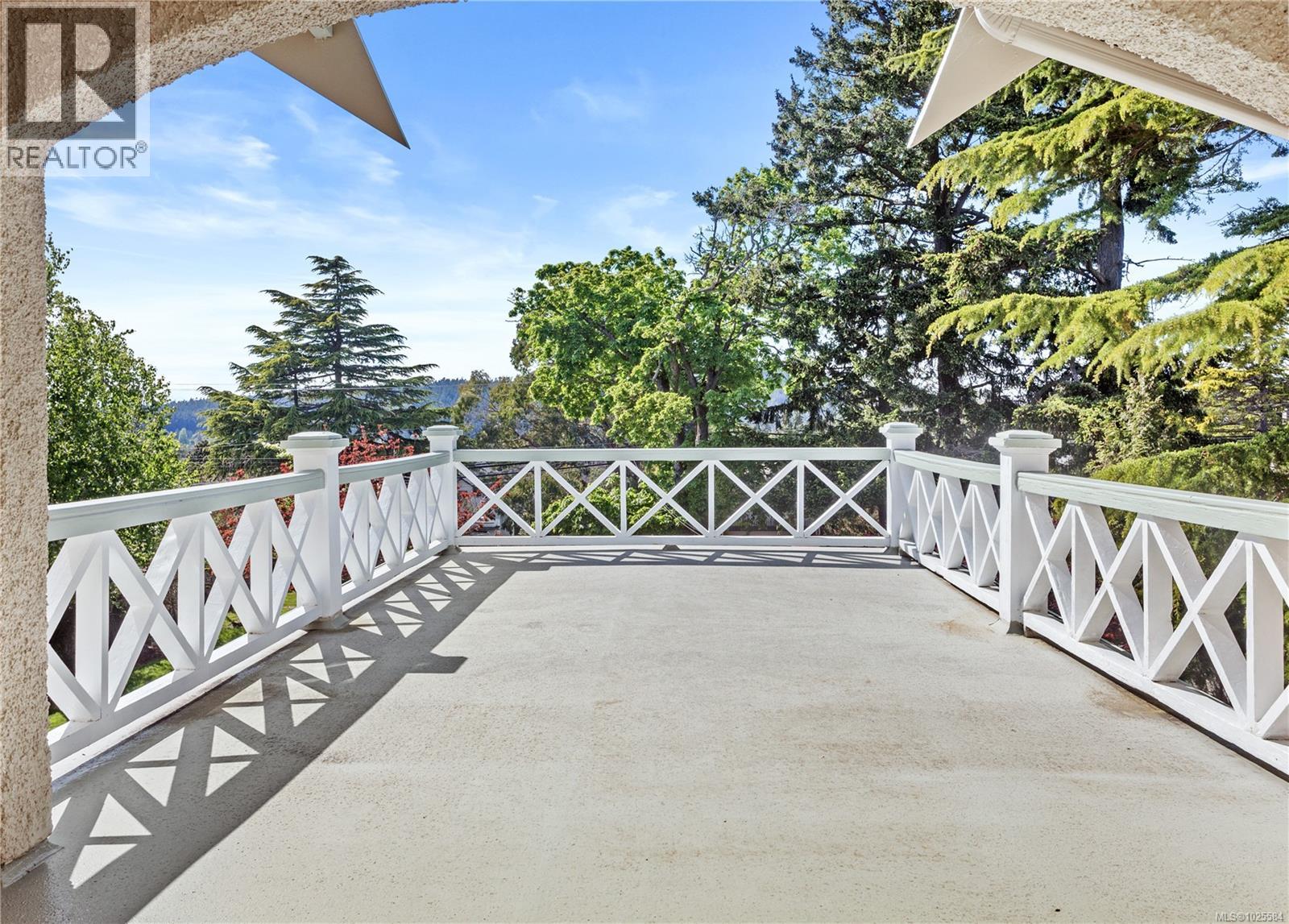  4423 Tyndall Avenue, Saanich