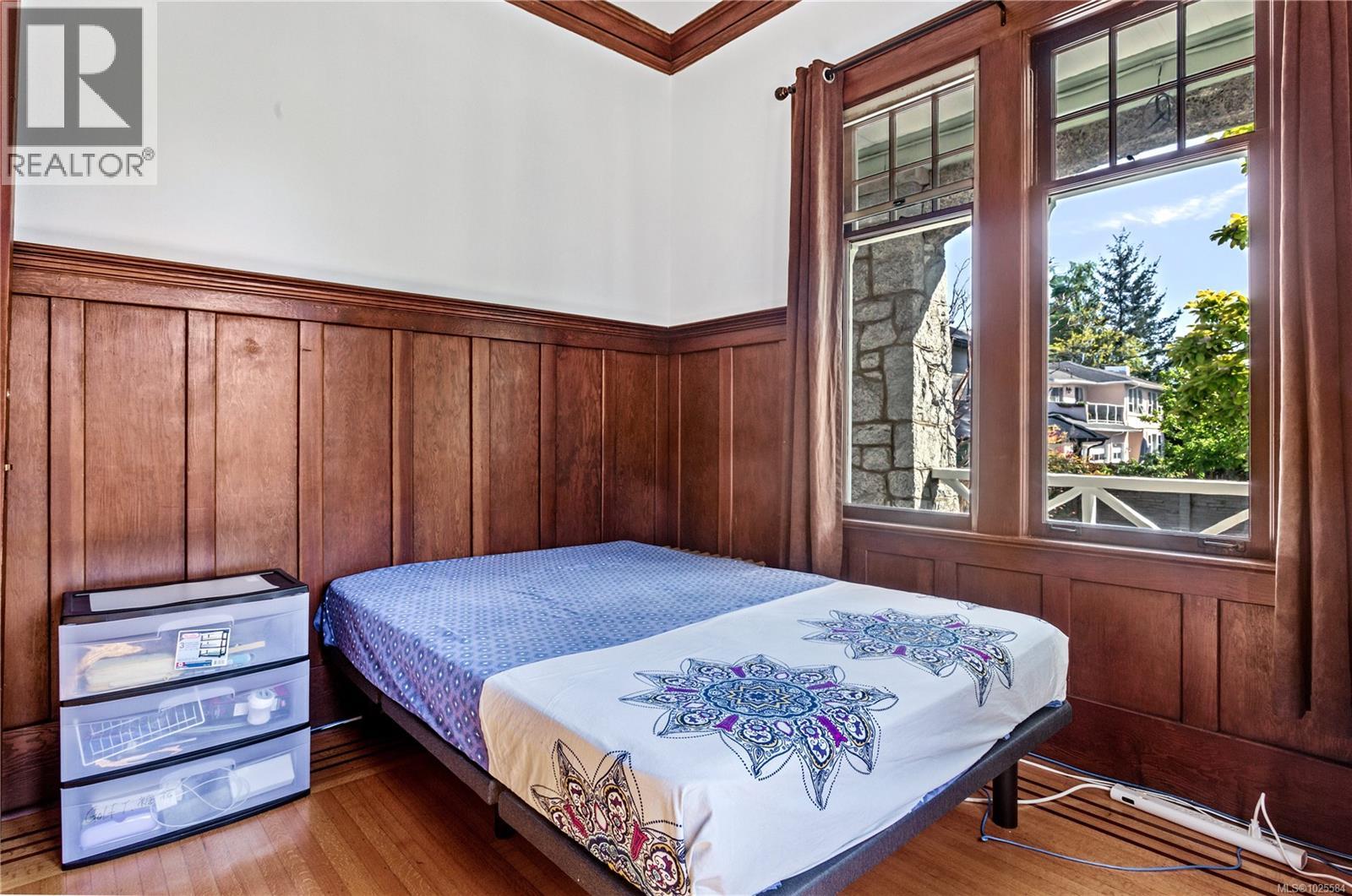  4423 Tyndall Avenue, Saanich