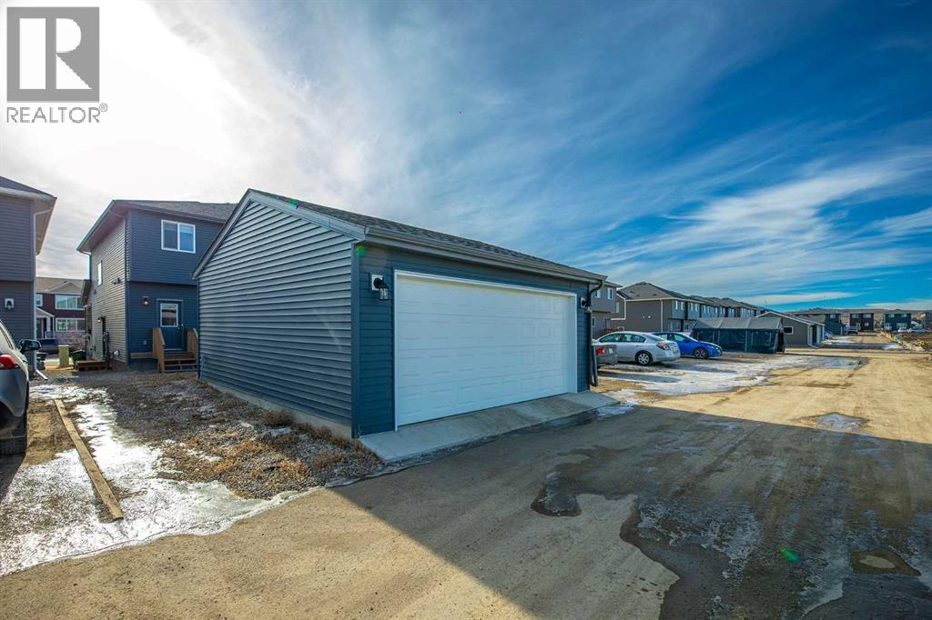 Single Family House for Sale in  Creekside Boulevard SW Pine Creek Calgary 
