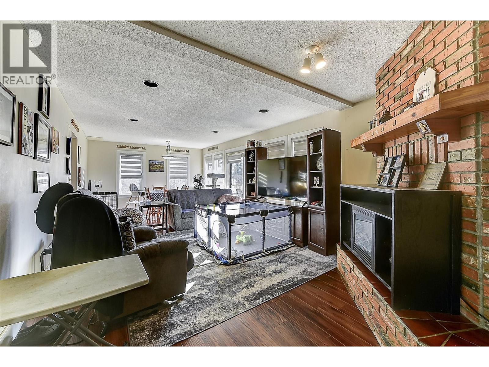 9810 Venables Drive - 24