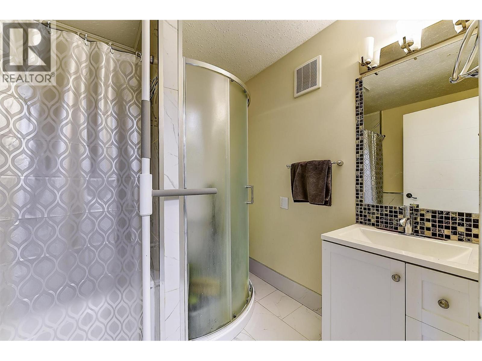 9810 Venables Drive, Coldstream