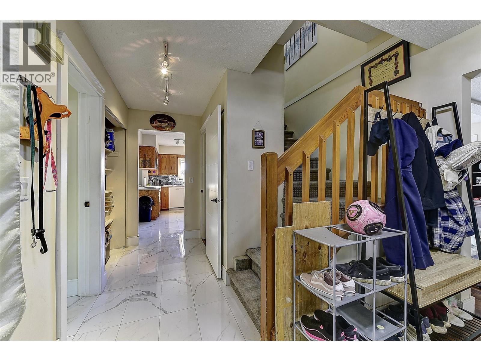 9810 Venables Drive - 44