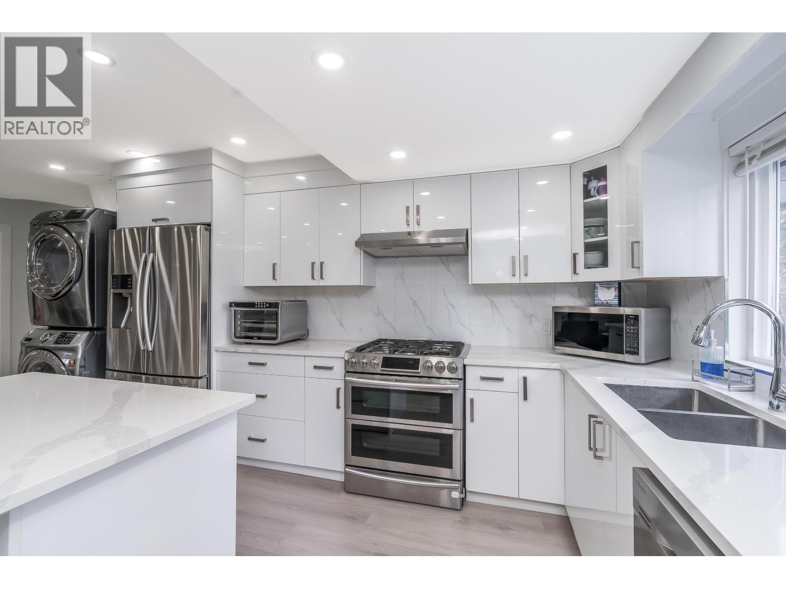 27601 104 AVENUE, Maple Ridge