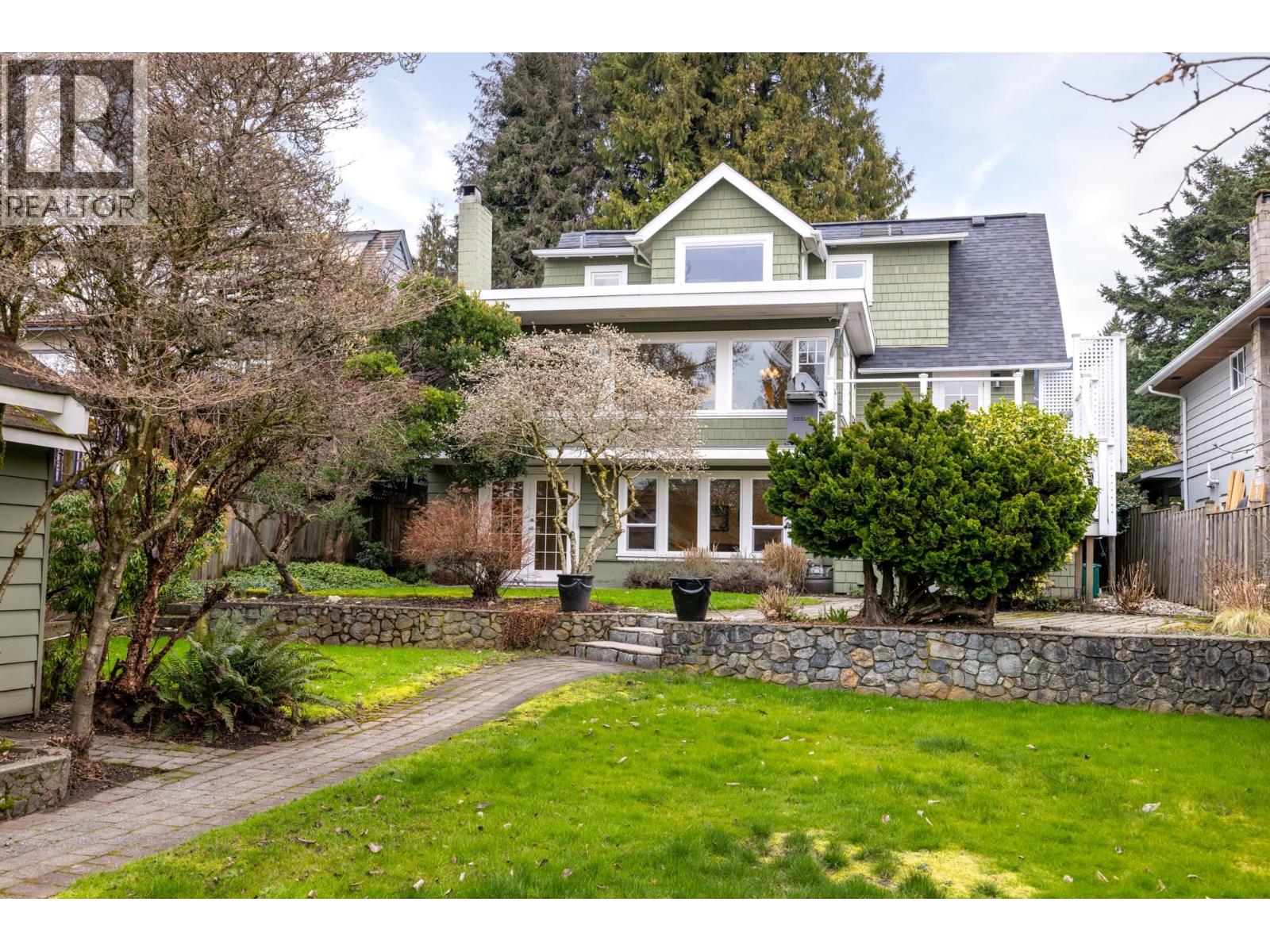 1470 HAYWOOD AVENUE, West Vancouver