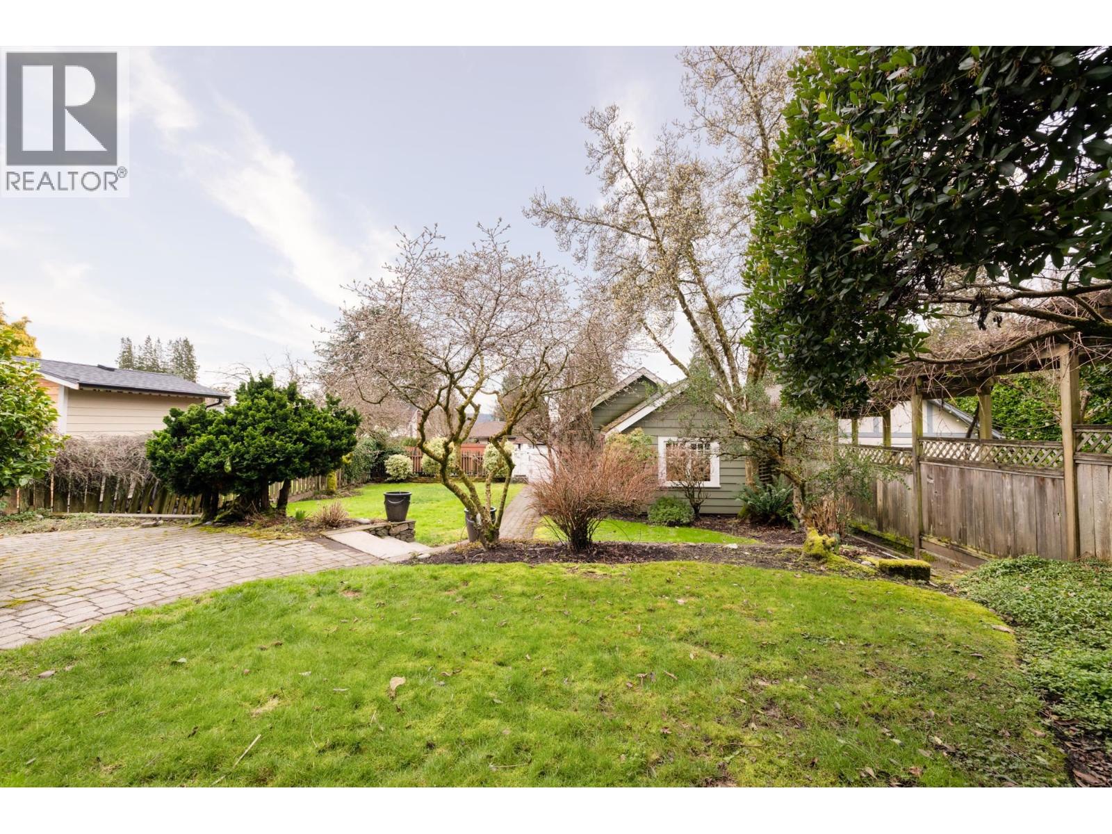 1470 HAYWOOD AVENUE, West Vancouver