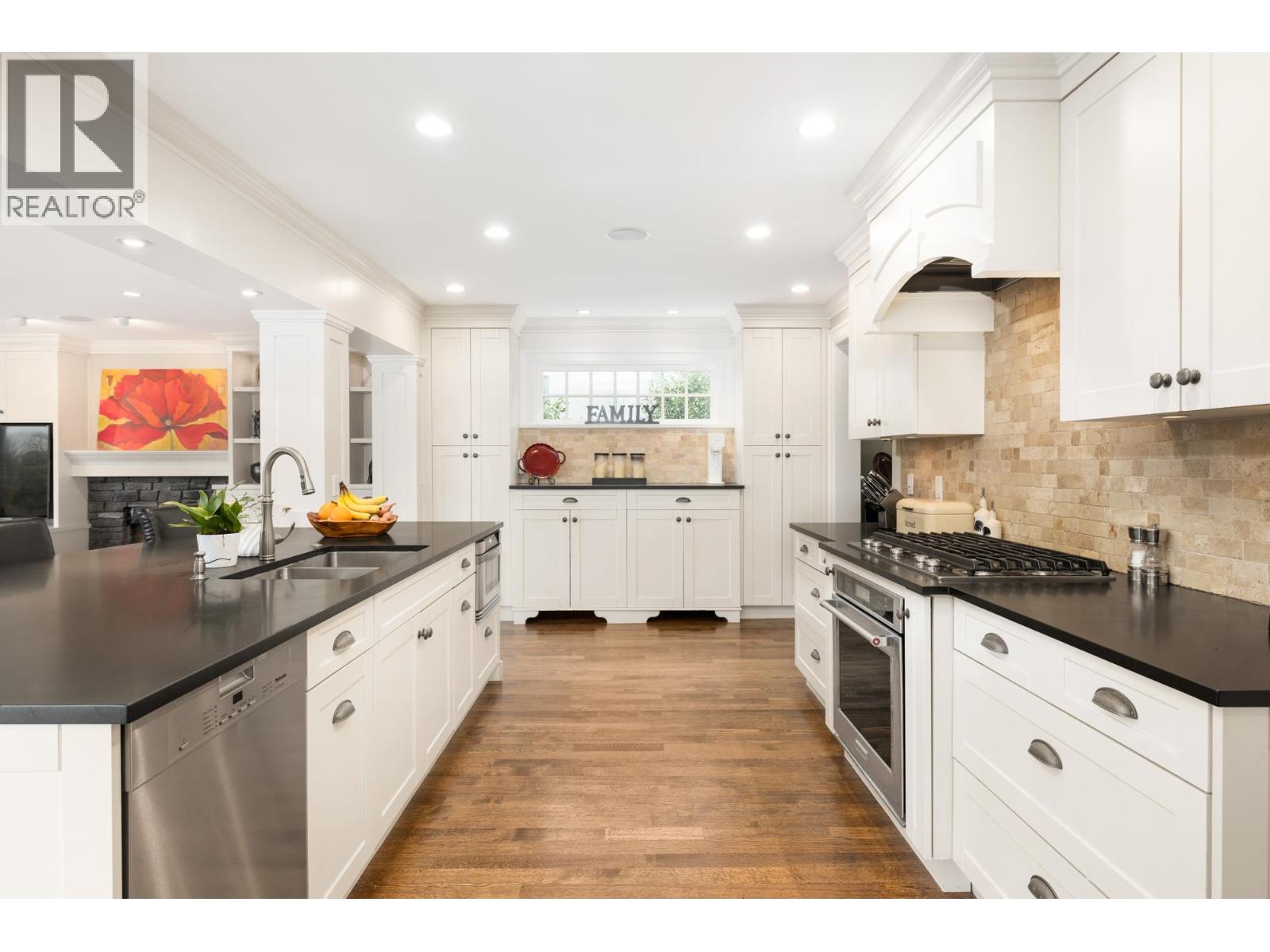 1470 HAYWOOD AVENUE, West Vancouver