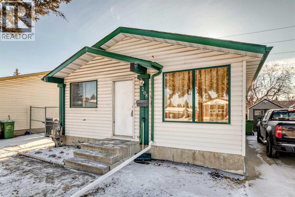 208 Bracewood Road SW, Calgary, Alberta