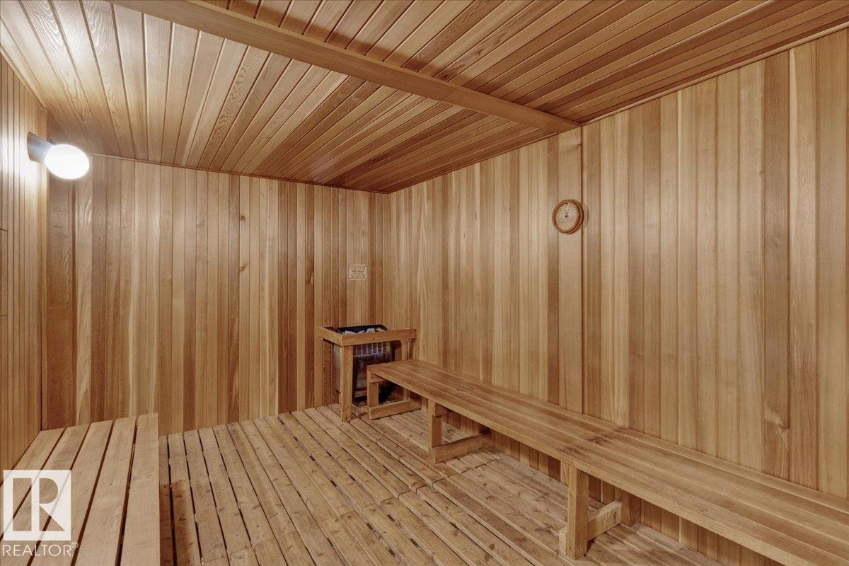 #1012 9918 101 ST NW, Edmonton