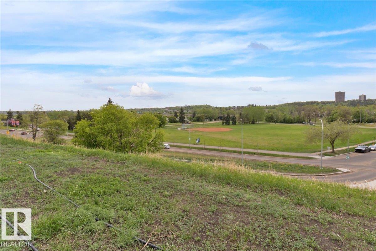 #1012 9918 101 ST NW, Edmonton