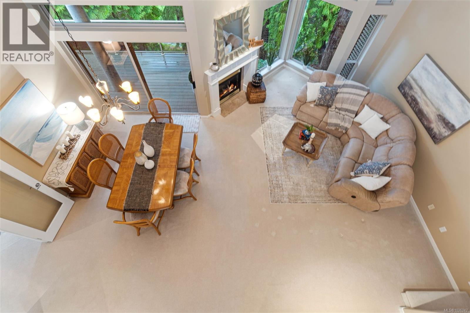 896 Lakes Blvd, Parksville