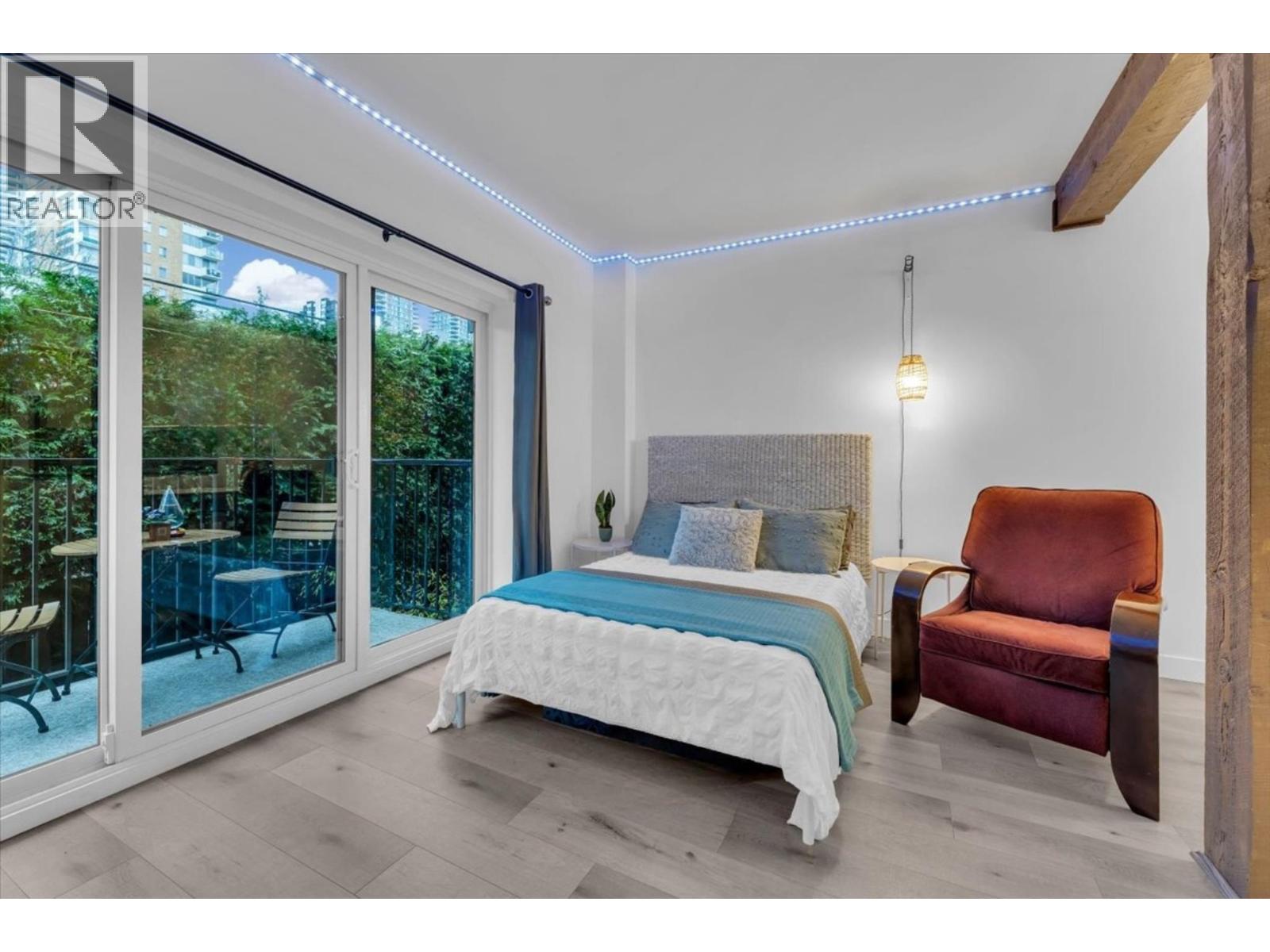 207 1655 NELSON Street - photo 2