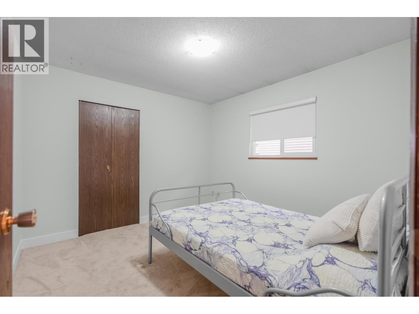 5486 MANOR STREET, Burnaby