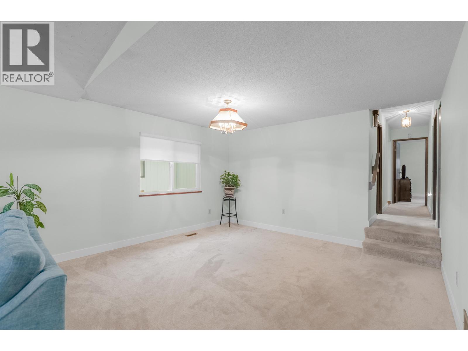 5486 MANOR STREET, Burnaby