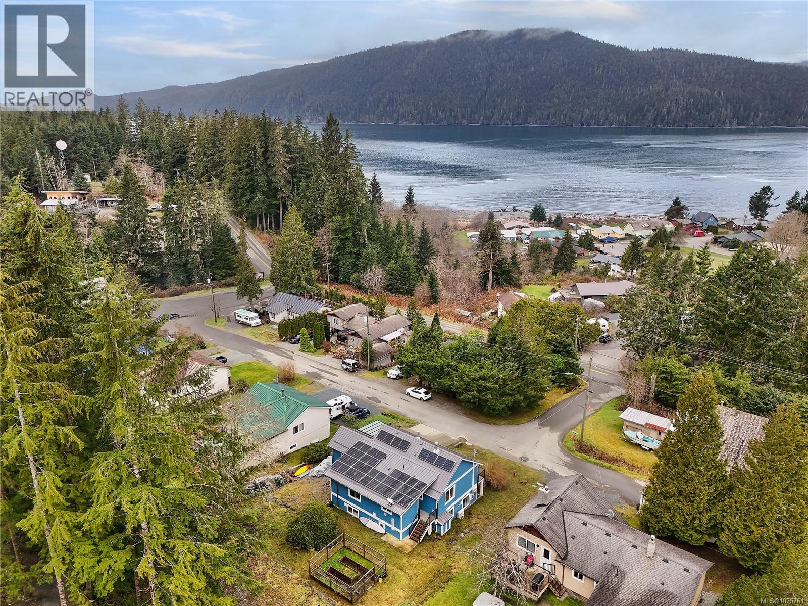 16995 Wickanninish Rd, Port Renfrew
