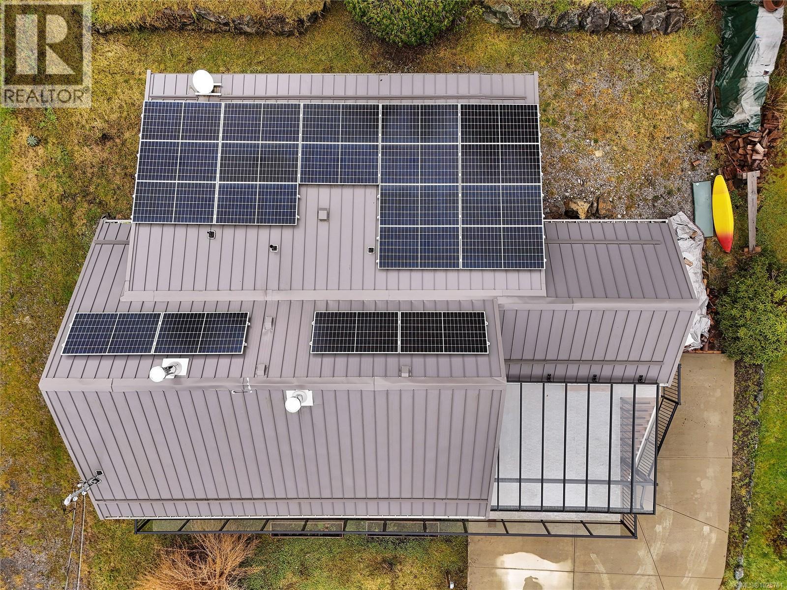 16995 Wickanninish Rd, Port Renfrew