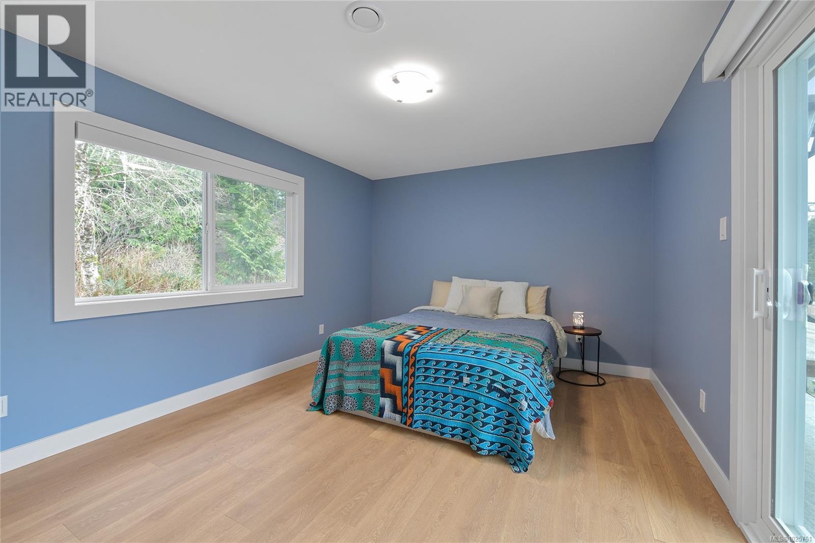 16995 Wickanninish Rd, Port Renfrew