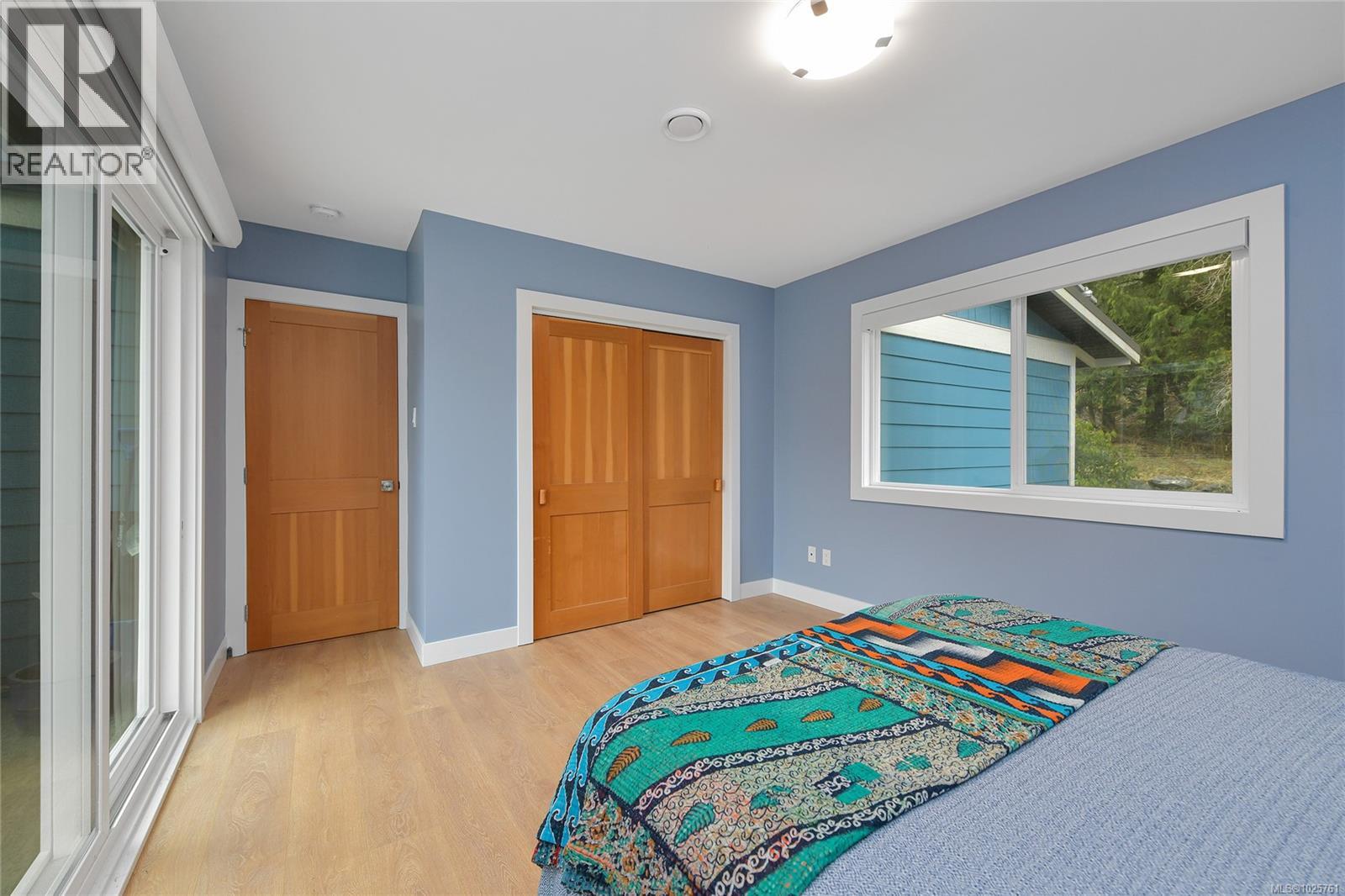 16995 Wickanninish Rd, Port Renfrew