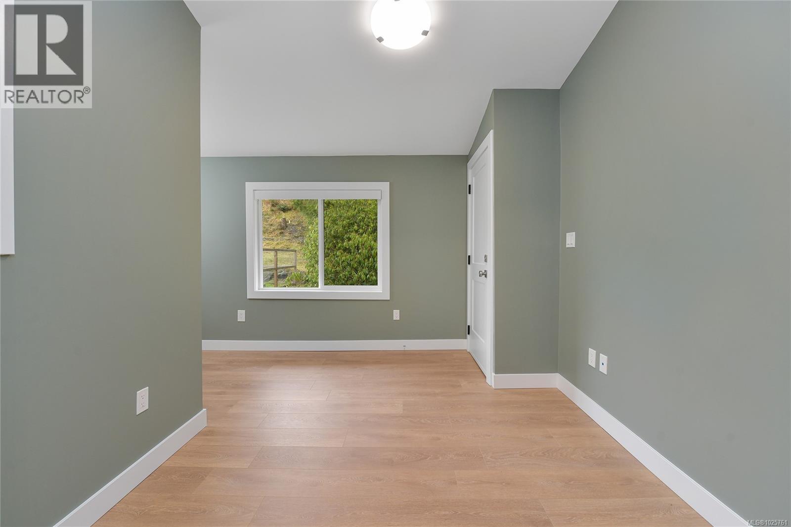 16995 Wickanninish Rd, Port Renfrew