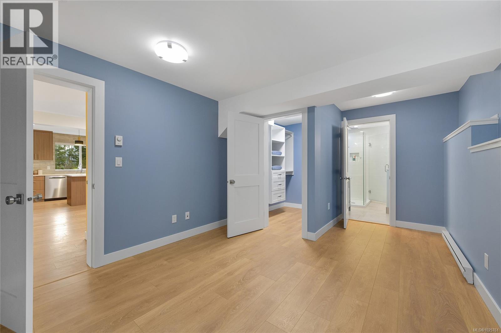 16995 Wickanninish Rd, Port Renfrew