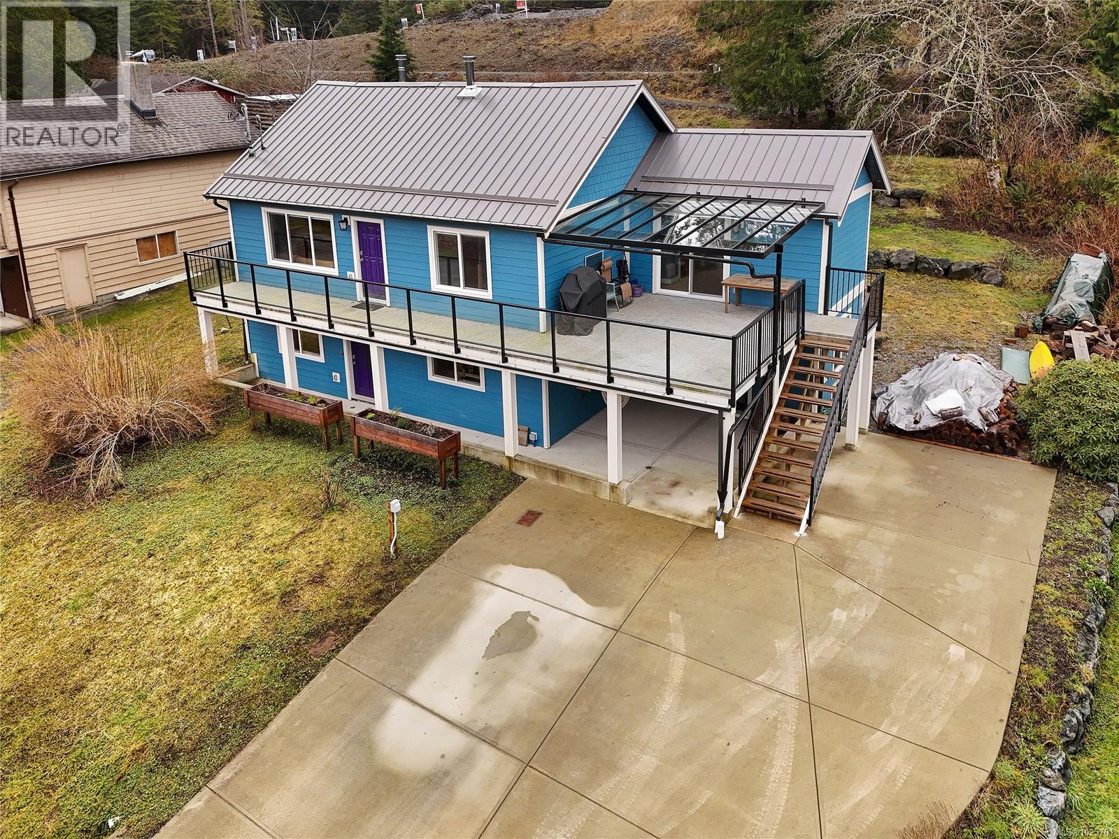 16995 Wickanninish Rd, Port Renfrew