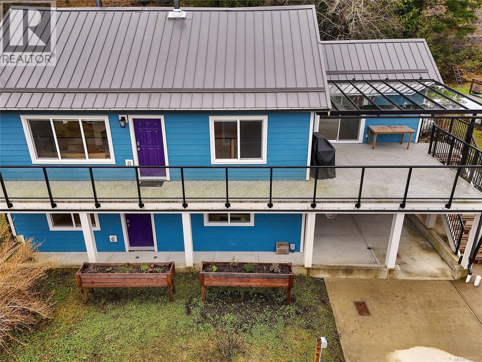 16995 Wickanninish Rd, Port Renfrew