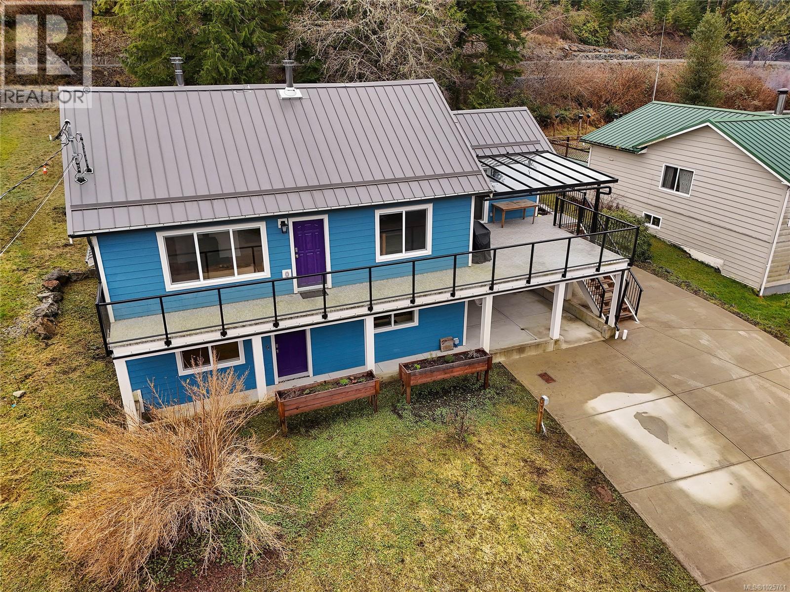 16995 Wickanninish Rd, Port Renfrew