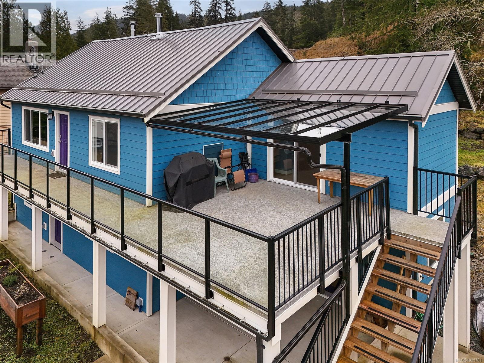 16995 Wickanninish Rd, Port Renfrew