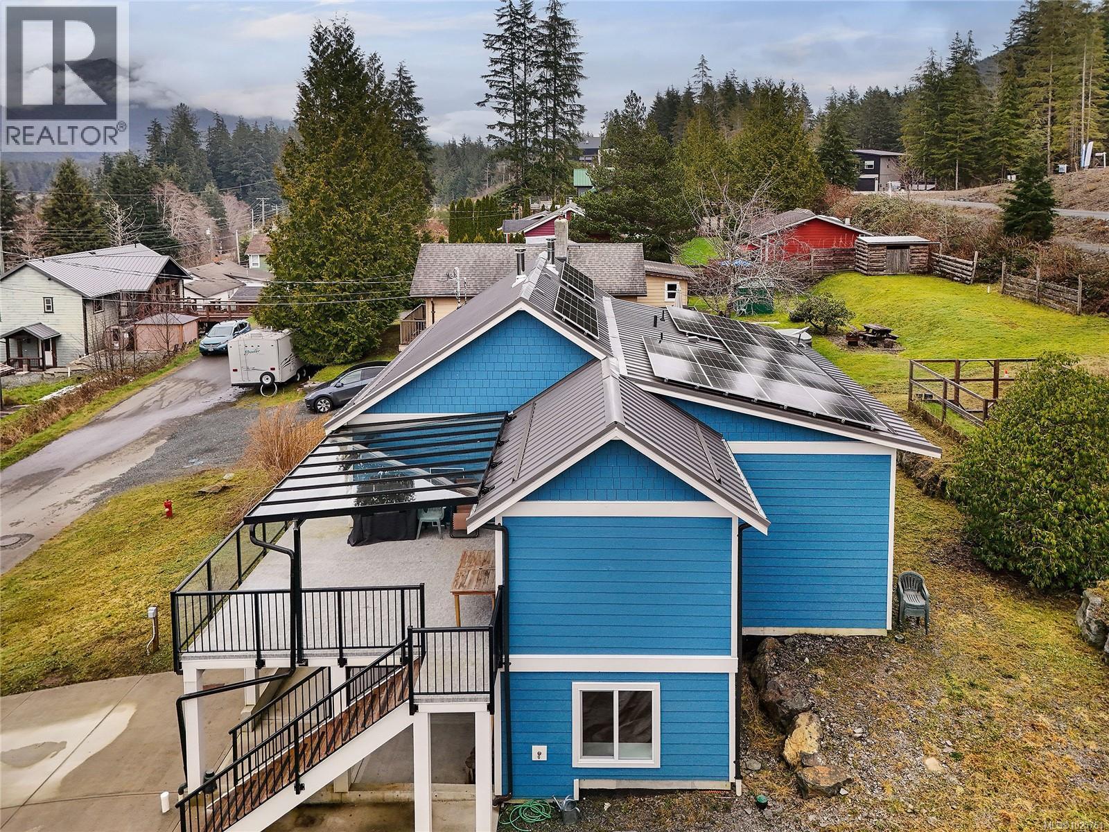 16995 Wickanninish Rd, Port Renfrew