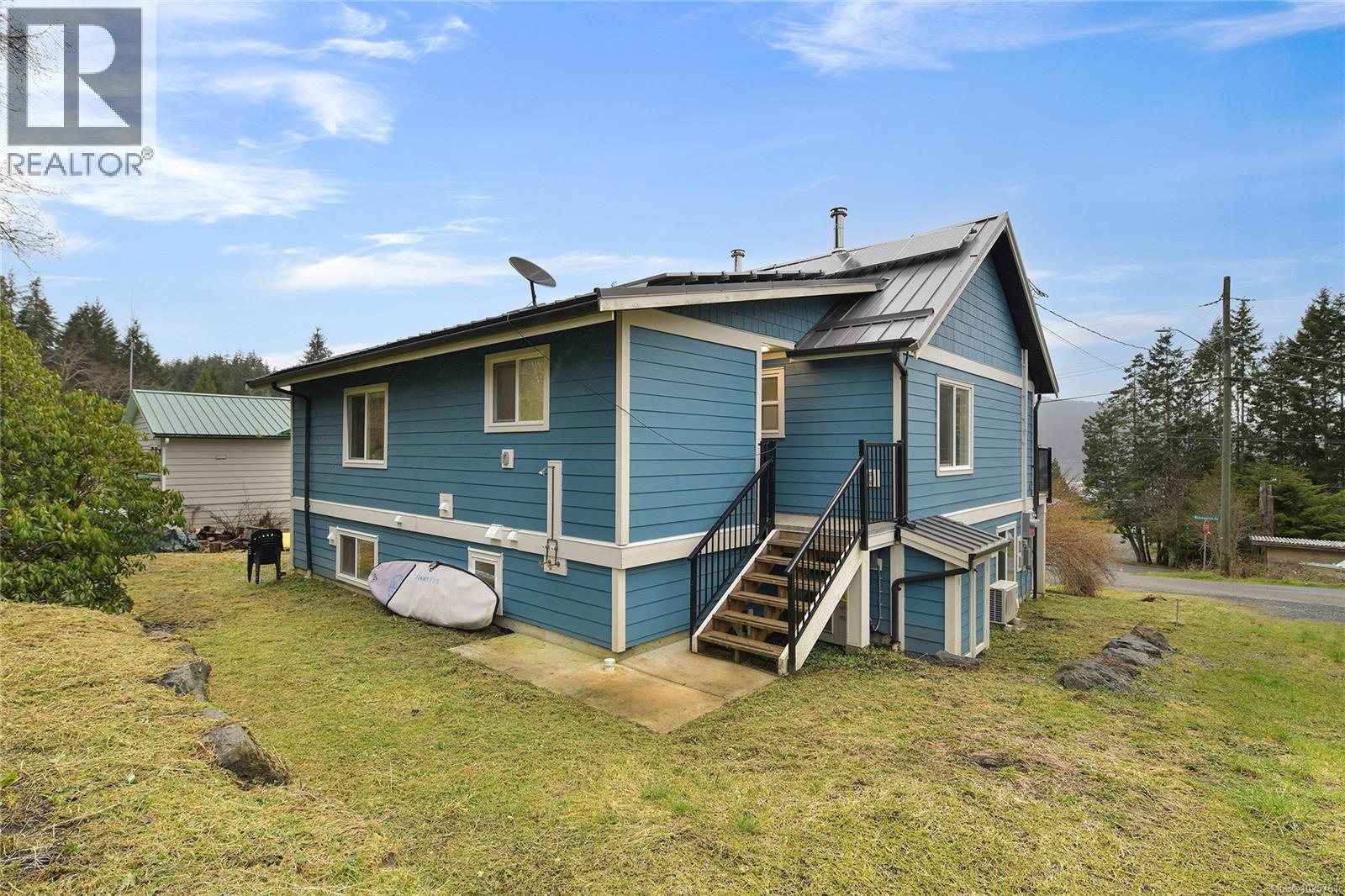 16995 Wickanninish Rd, Port Renfrew