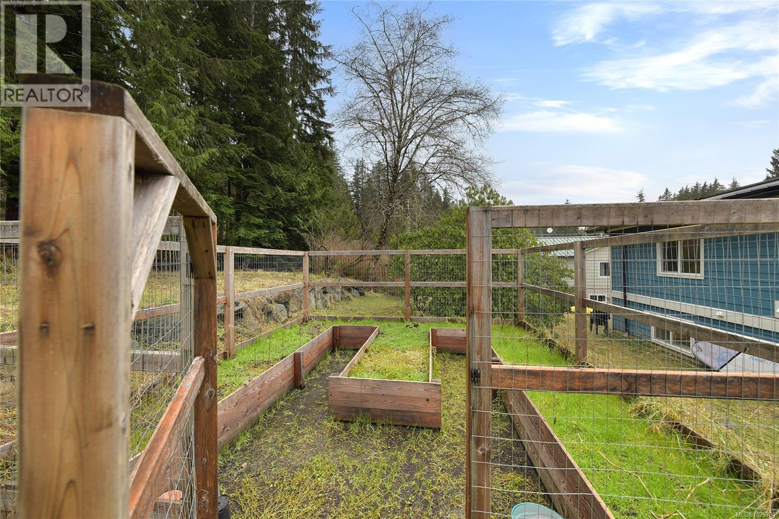 16995 Wickanninish Rd, Port Renfrew