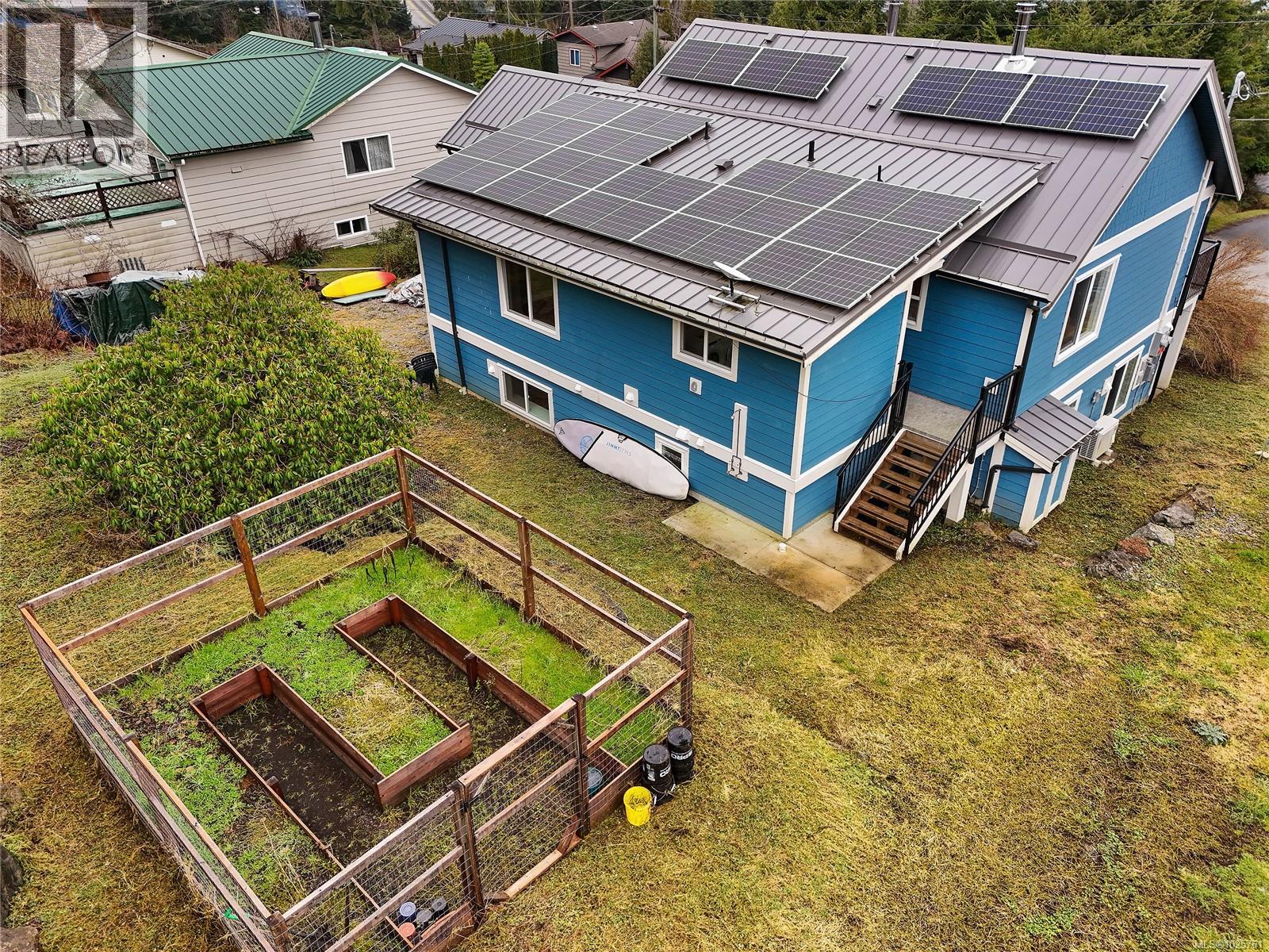 16995 Wickanninish Rd, Port Renfrew